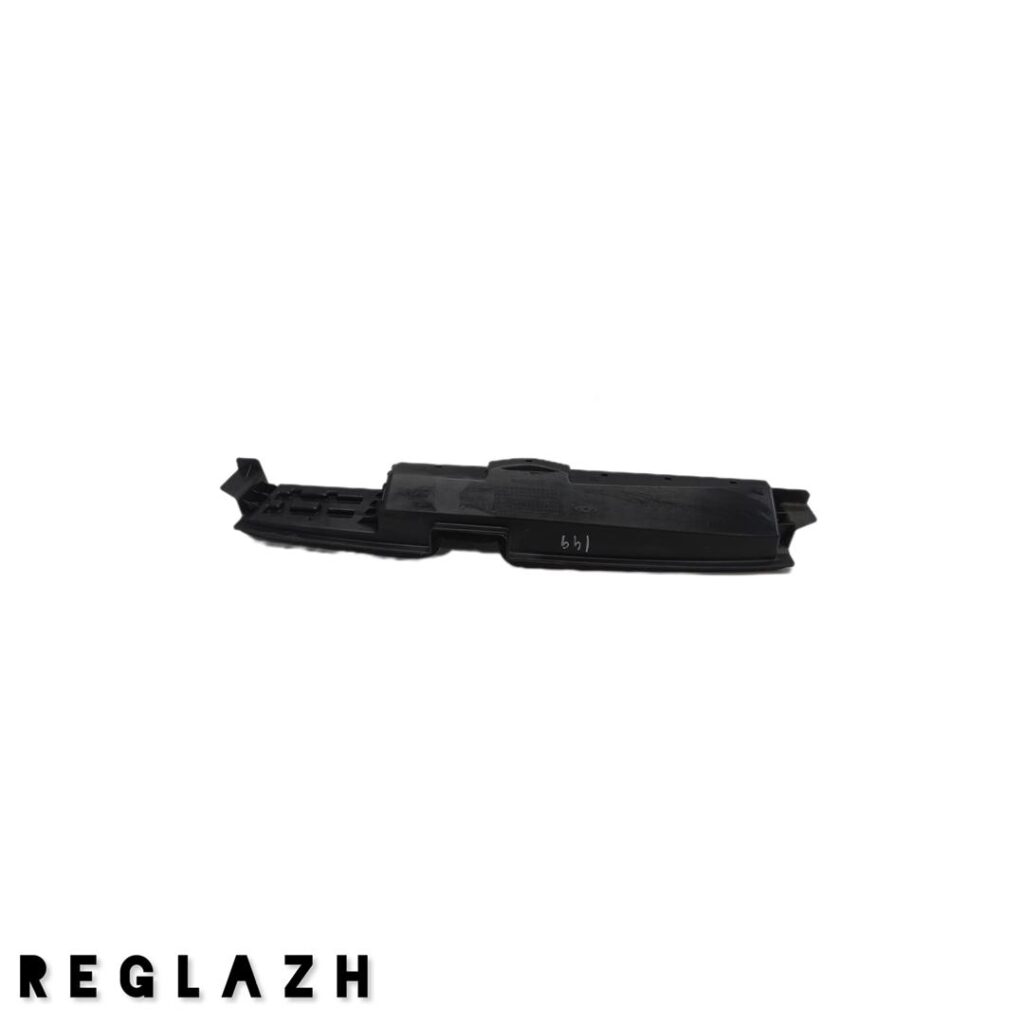 عکس قاب پلاستیکی رادیاتور بالا ام وی ام X22 Pro (تصویر رسمی)